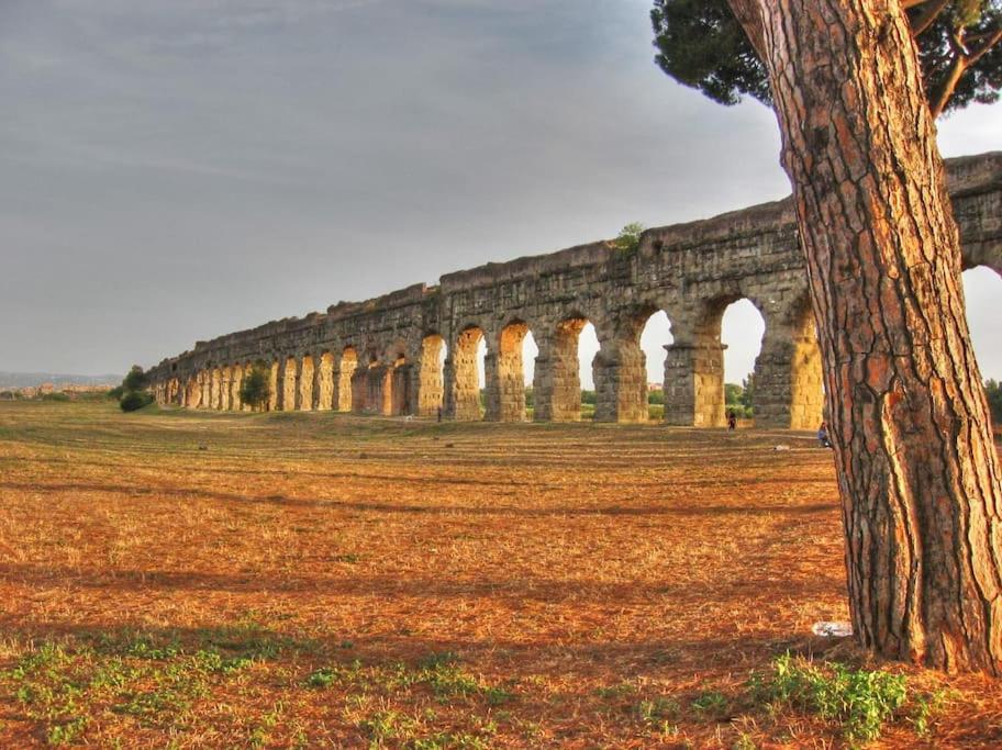 Two-Room Apt. Under The Aqueduct'S Arch In Pigneto Rome Exterior photo