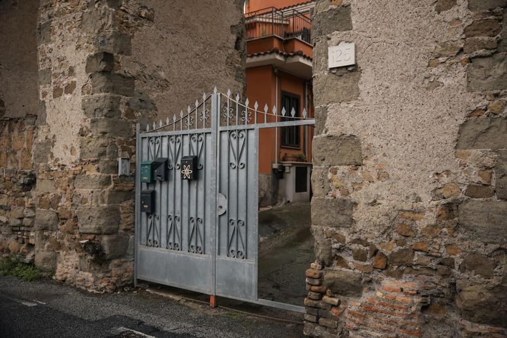 Two-Room Apt. Under The Aqueduct'S Arch In Pigneto Rome Exterior photo